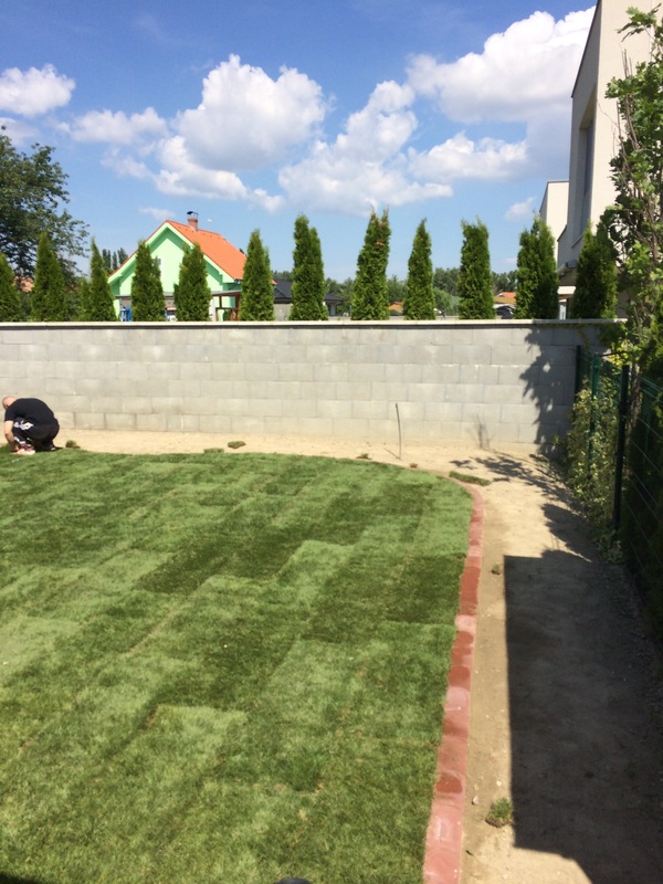 Realizácie záhrad , Trávnik, Závlahové systémy, Údržba zelene, Zimná údržba - Stellagarden